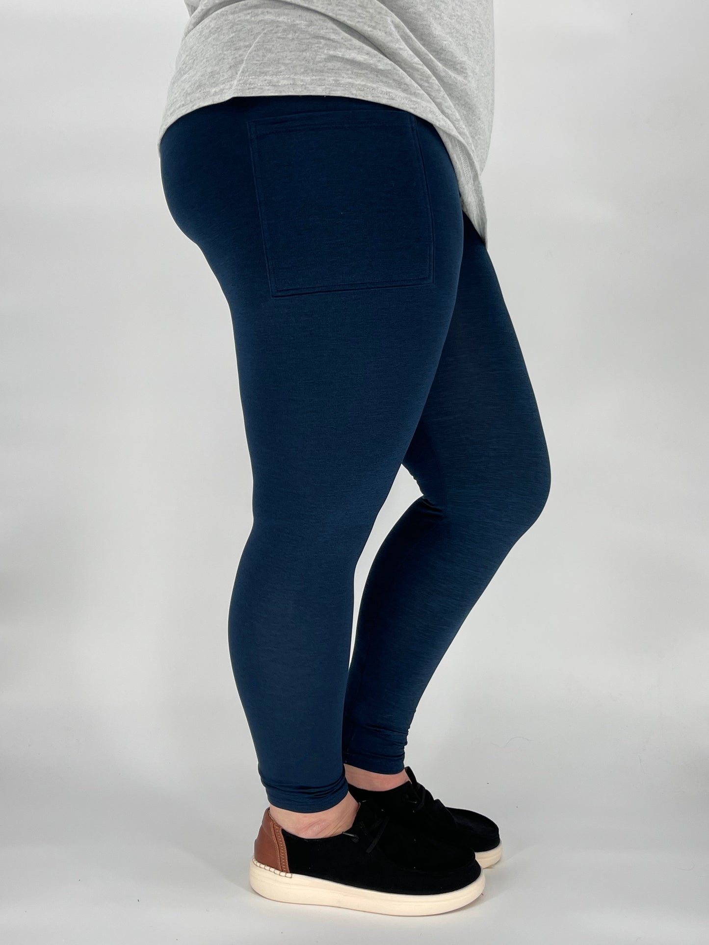 Navy Fleece Leggings w/ Pockets