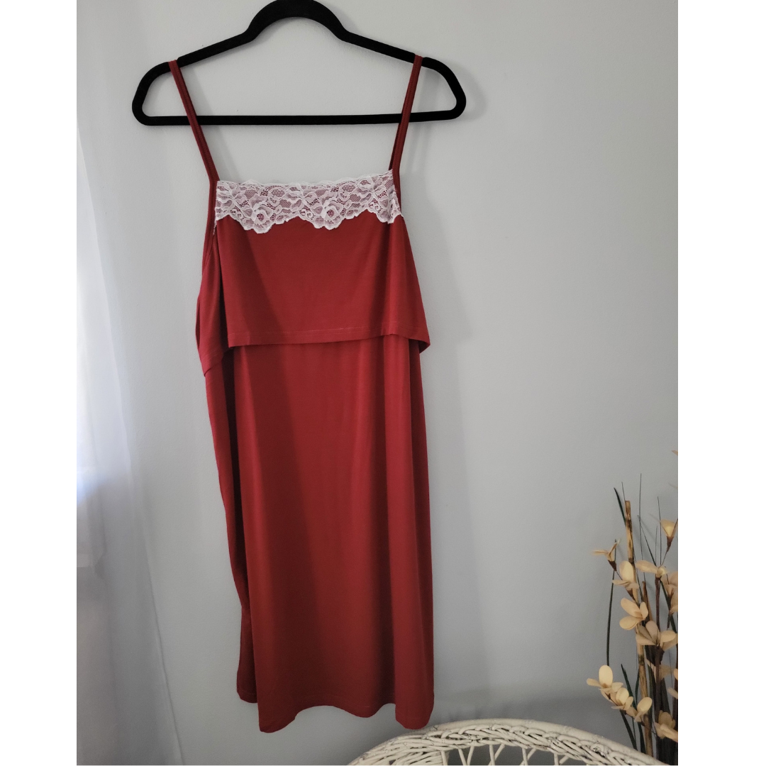 Brick Red Maternity Delivery Gown & Leafy Vine Swaddle